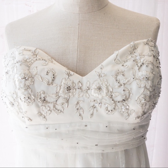 ALFRED ANGELO Strapless Cream Satin/Lace/Flower Detail Women's Dress Size M - Picture 5 of 15